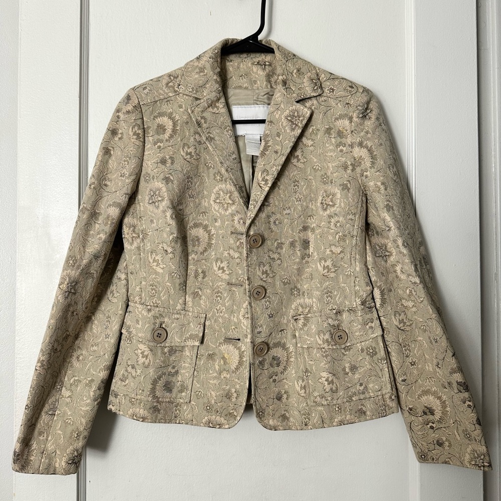 Blazer, funky pattern. Stitched details.